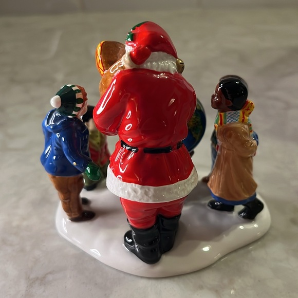 Dept 56 Santa Comes to Town 2000 Original Snow Village #56-55015 - Picture 4 of 11